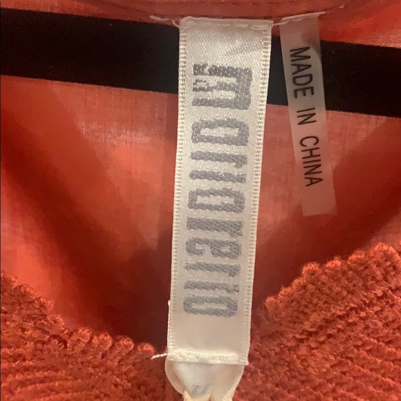 Monoreno tunic - Picture 7 of 10